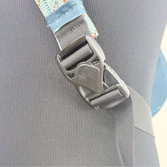 KAVU Green White Nylon Surfer Graphic Rope Strap Nylon Sling Bag - Picture 11 of 15